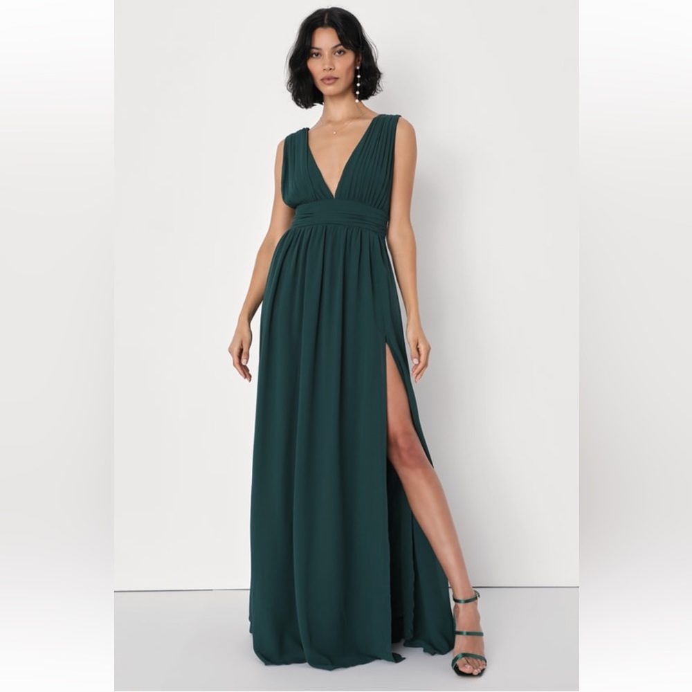 NWT Lulus Heavenly Hues Forest Green Maxi Drees - Size L.